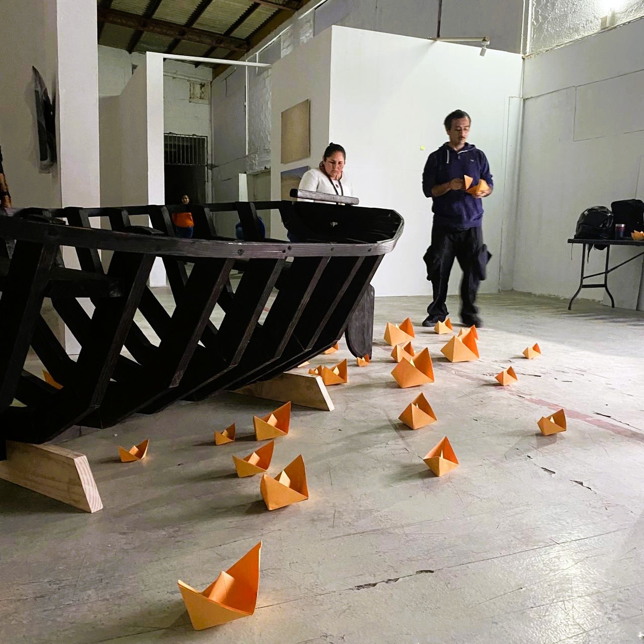 Montando barquitos de papel 5