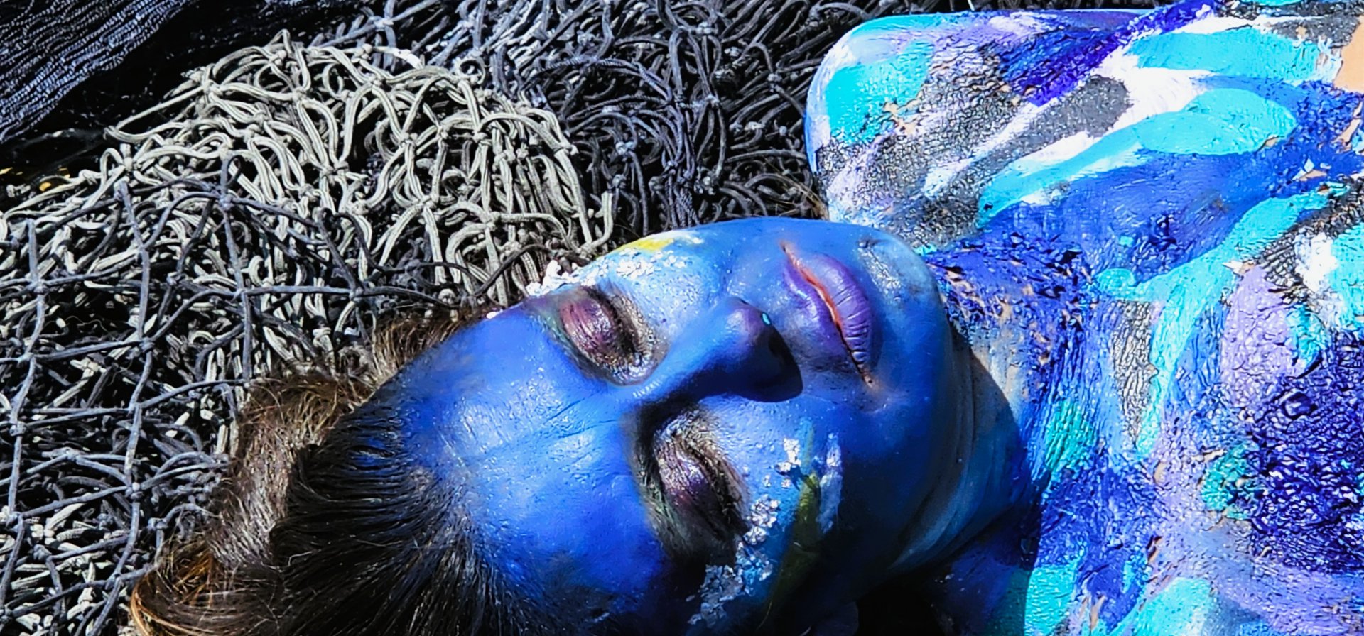 Serie CUERPOS PINTADOS 2025 - MUJER DEL MAR 2 - BRUMA