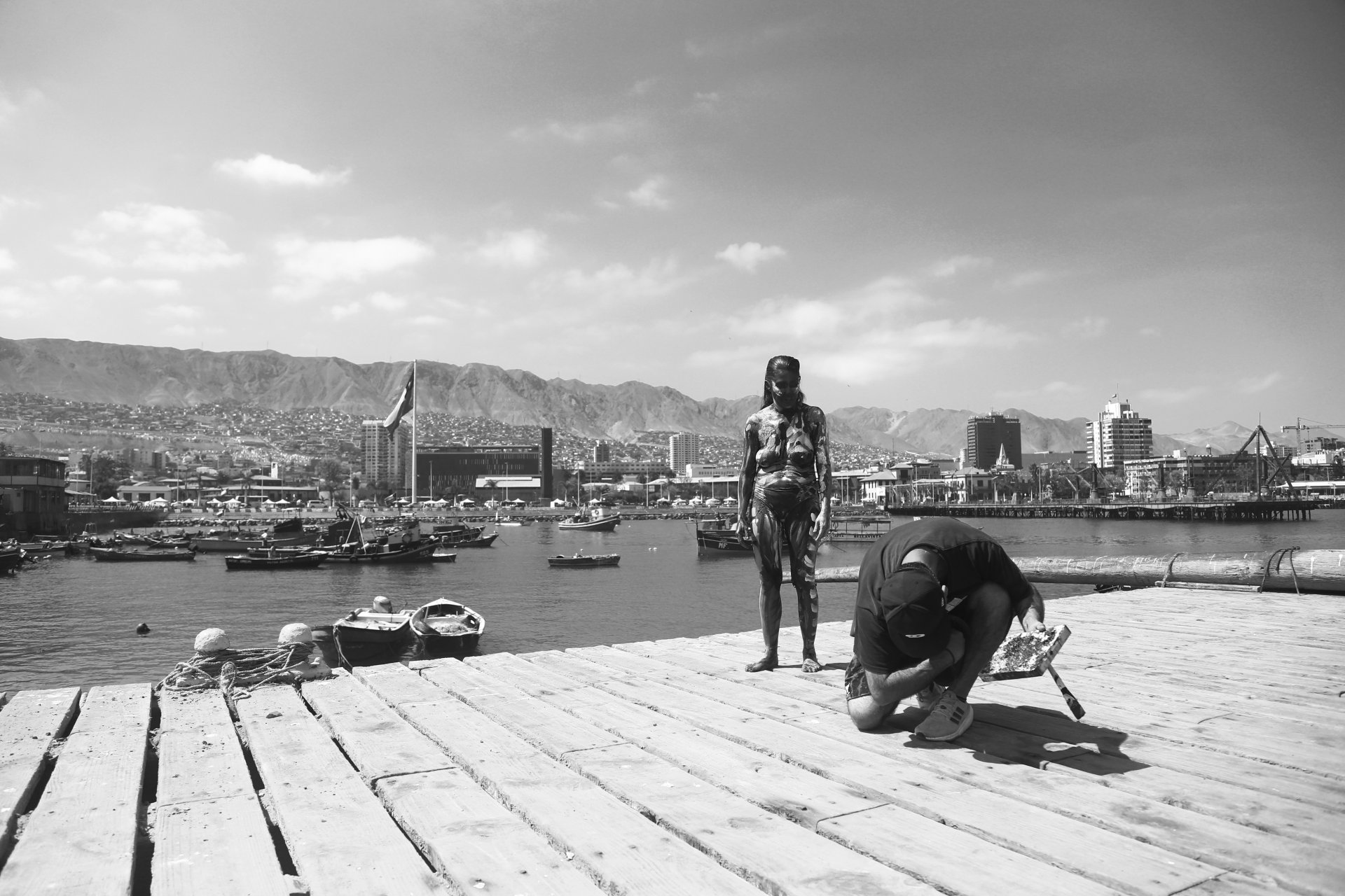 SERIE CUERPOS PINTADOS 2025 - MUJER DEL MAR 2 - BRUMA